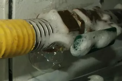 چگونه نشتی گاز کولر گازی را تشخیص دهیم؟