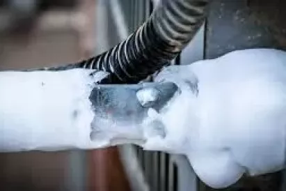 چرا کولر گازی من یخ می‌زند و خنک نمی‌کند؟